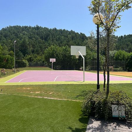 Camping Riera Merles Borreda Экстерьер фото