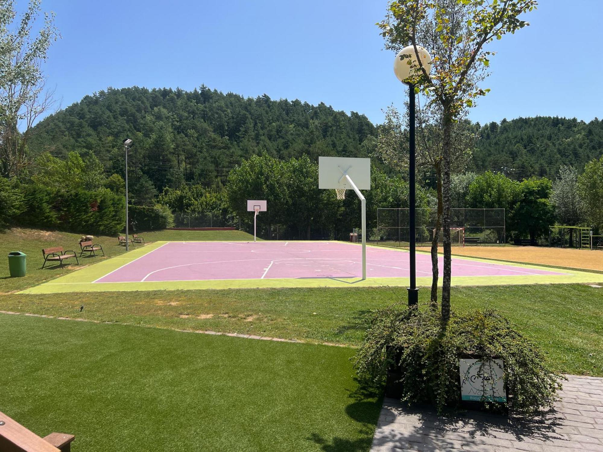 Camping Riera Merles Borreda Экстерьер фото