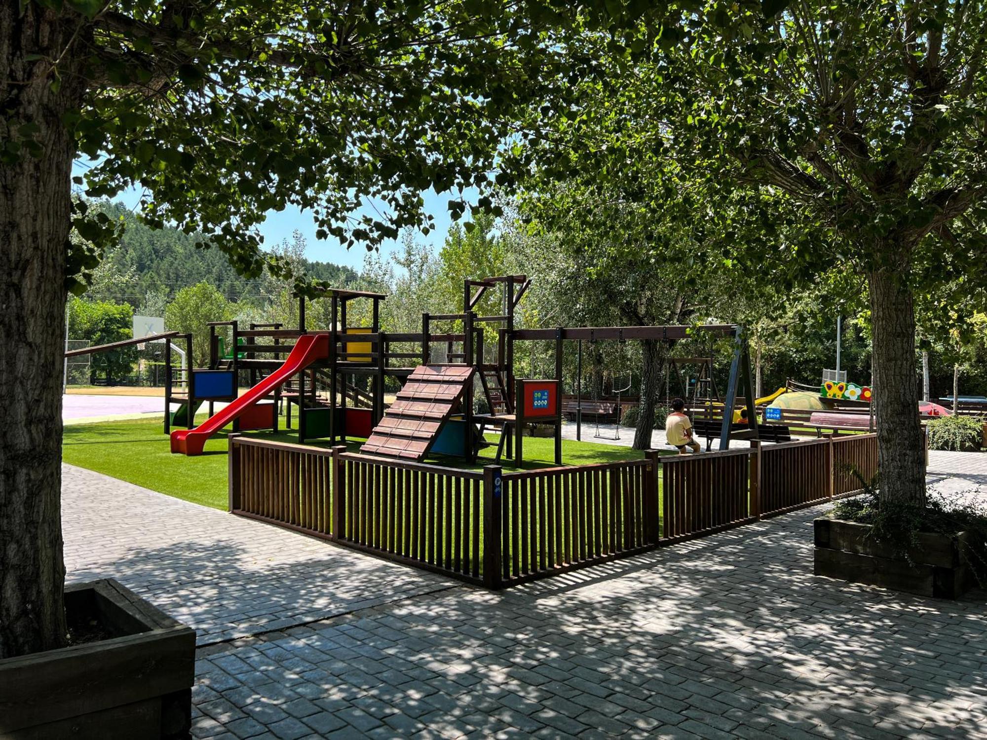 Camping Riera Merles Borreda Экстерьер фото
